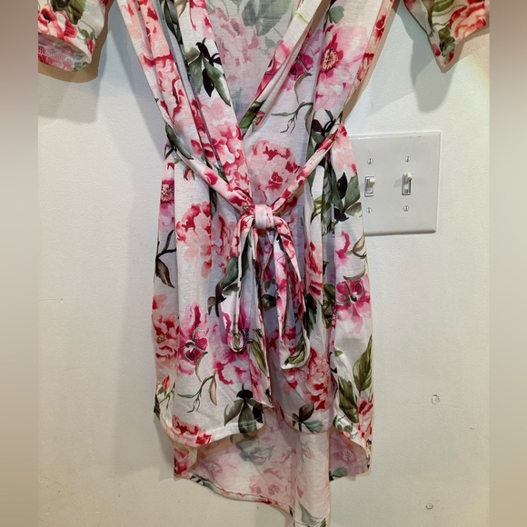 Show Me Your Mumu Women’s Garden of Blooms Brie Robe Pink Floral Boho Beach - Picture 5 of 7